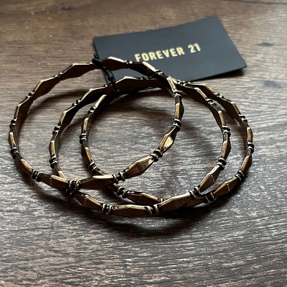 Forever 21 Set of (3) brass bangle bracelets - Picture 6 of 11